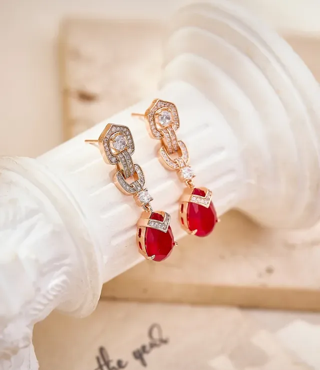 Articulated Chain-Link Teardrop Red Gemstone Earrings 3