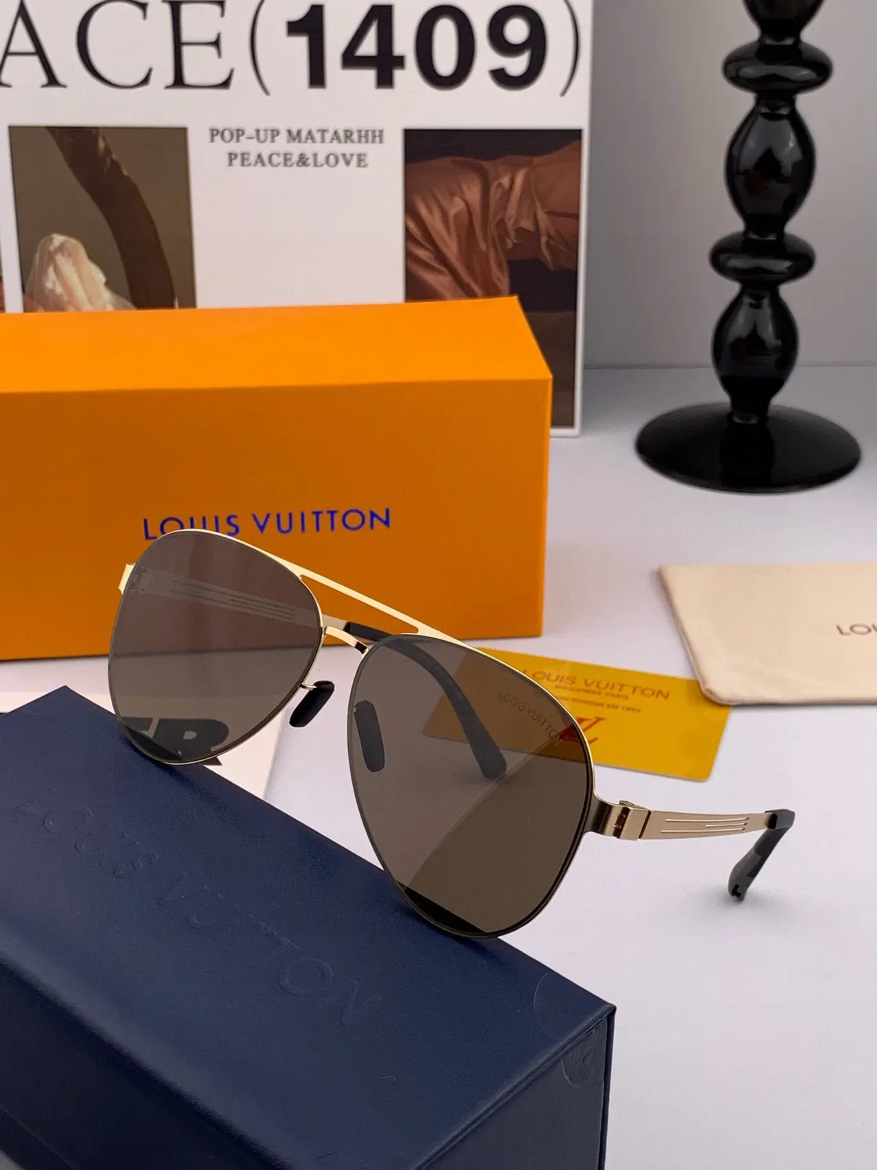 Aviator-Style Thin Metal Frame Dark Lens Sunglasses 3