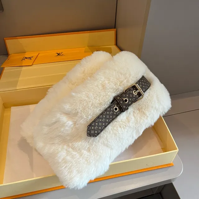 Beige Brown Plush Faux-Fur Belt-Accented Scarve 4