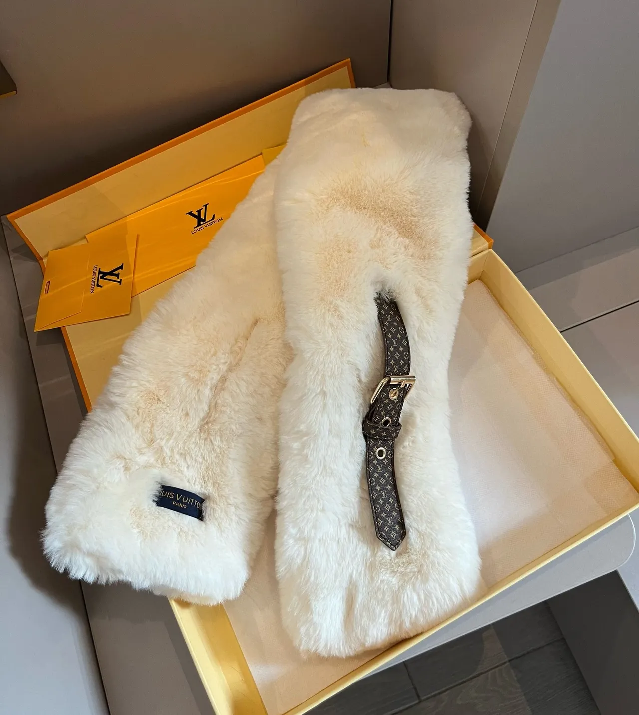 Beige Brown Plush Faux-Fur Belt-Accented Scarve 6