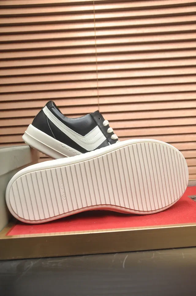 Black and White Contrast Panel Leather Platform Sneaker 3