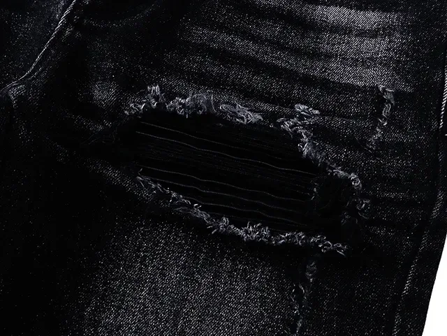 بناطيل جينز سوداء distressed مطرزة floral slim-fit 9