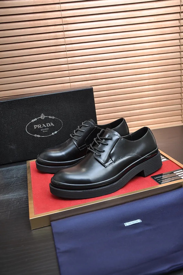 Chaussure Oxford en cuir noir brillant à plateforme 4