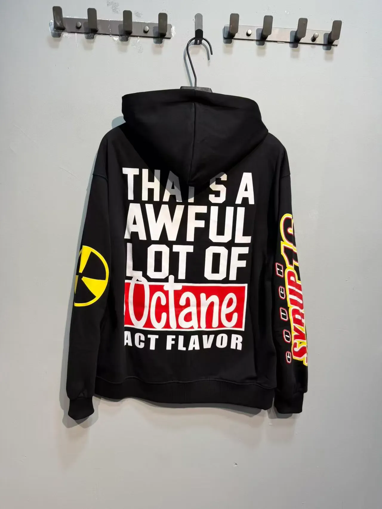Black Graphic-Print Full-Zip Oversized Hoodie 6