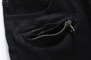 Jeans con paneles de rodilla estilo moto con cremallera negros 10