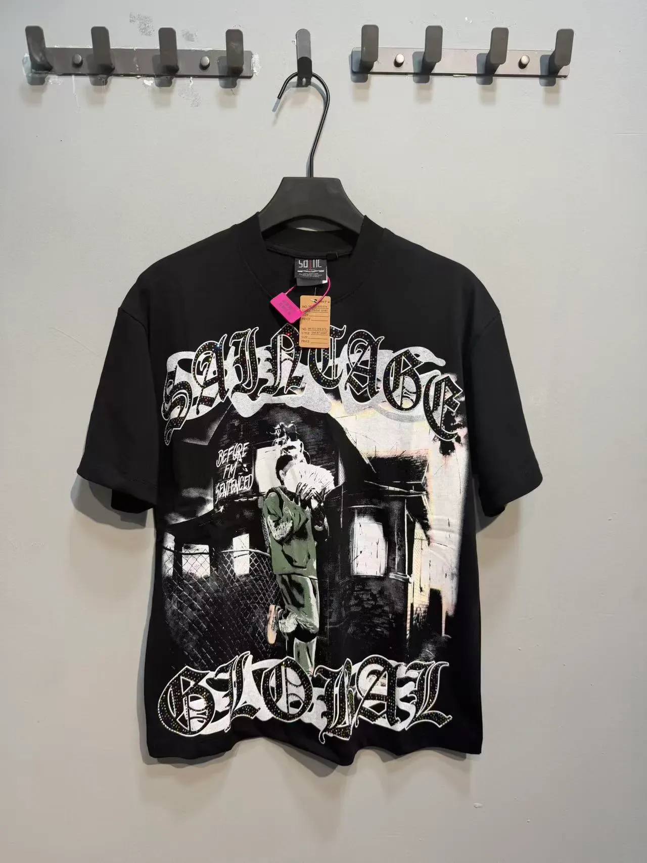 Black Oversized Graphic-Print Crewneck T-Shirt 5