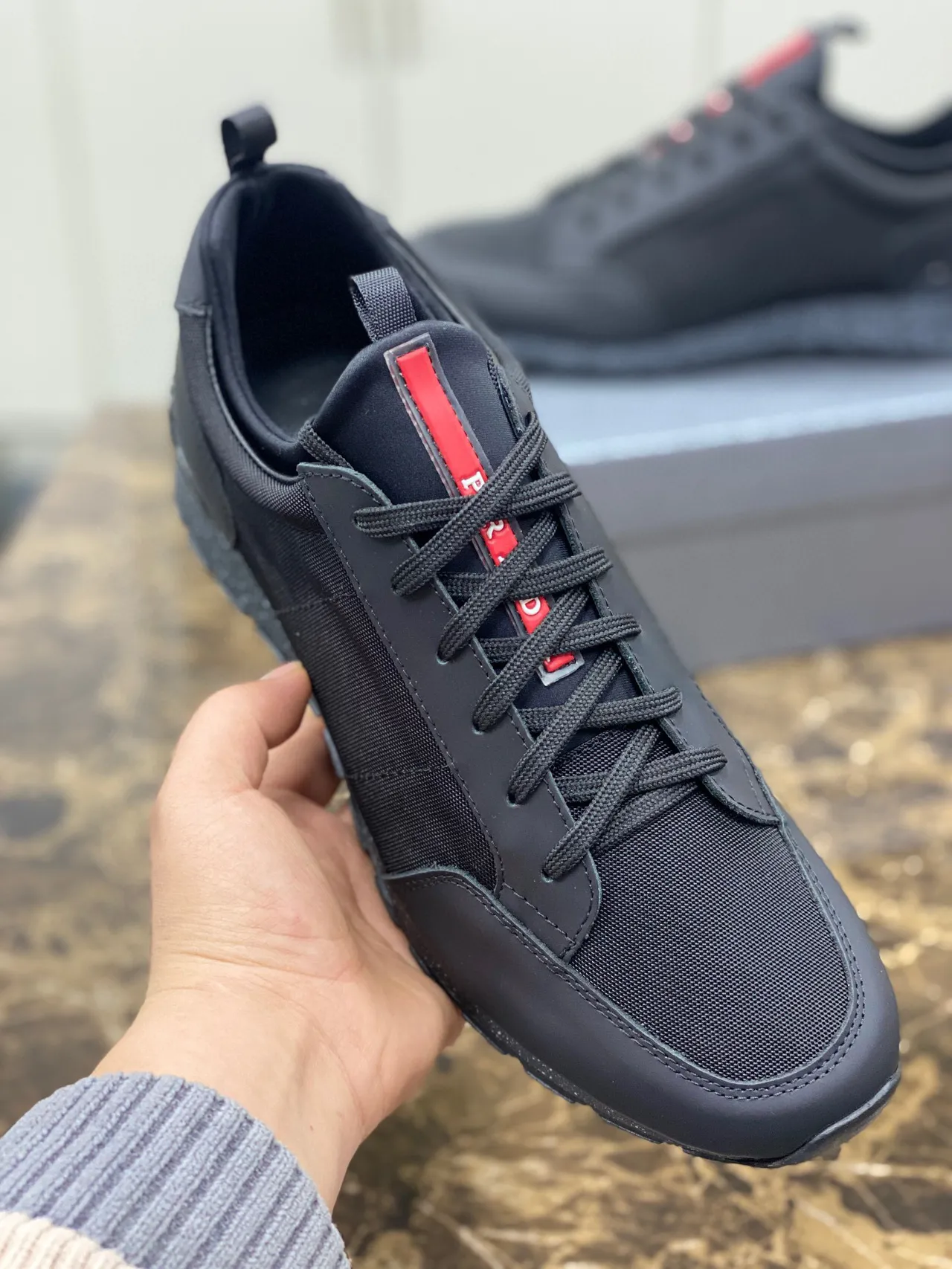 Black Red-Accent Speckled Midsole Lifestyle Sneaker 3