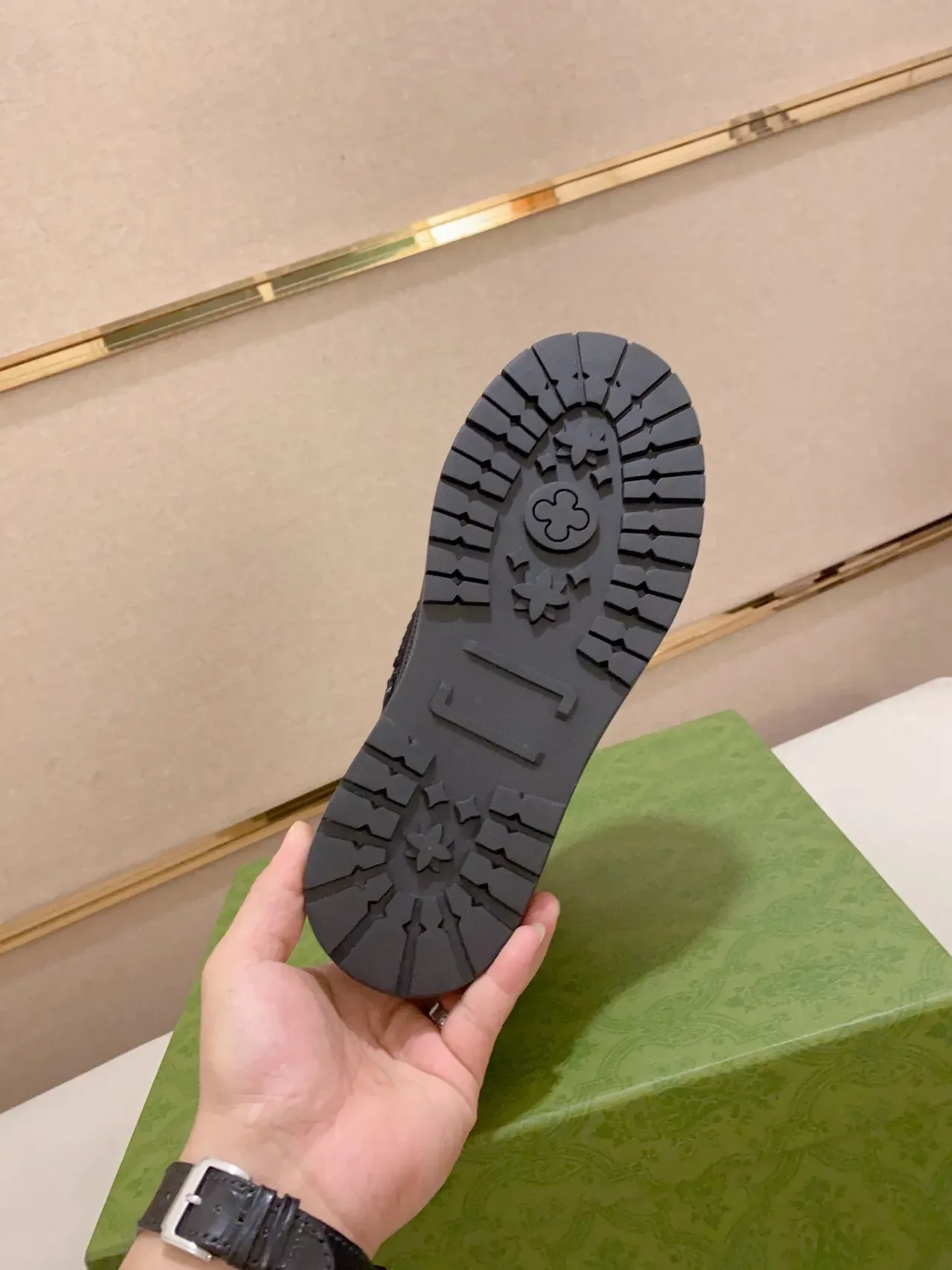 Botines cheville plateforme cuir texturé noir orteil Moc-Toe 2