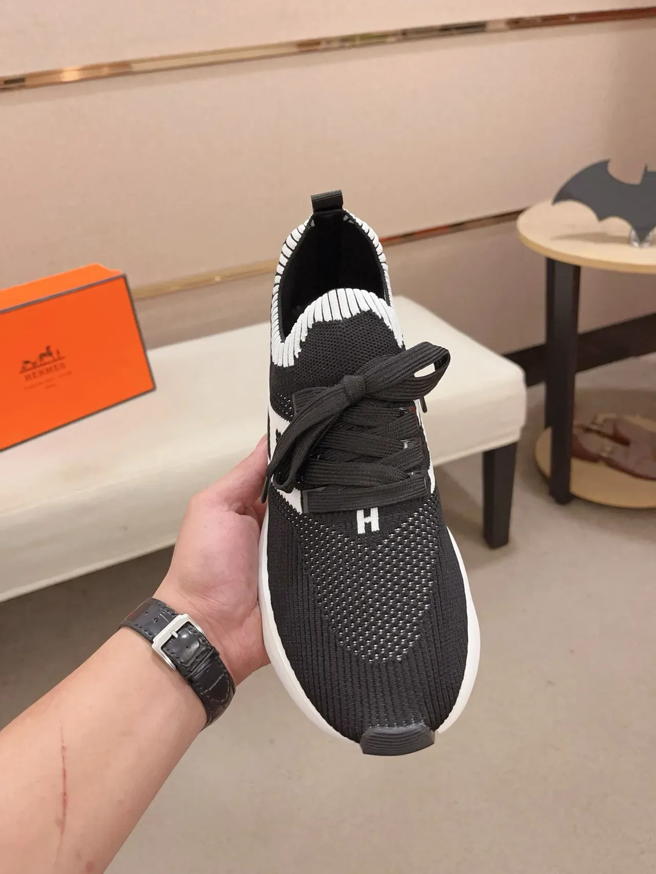 Black White Knit Upper Wavy Sculpted Midsole Sneakers 6