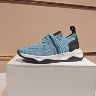 حذاء رياضي أزرق أسود upper من الشبكة المنسوجة midsole chunky sculptured