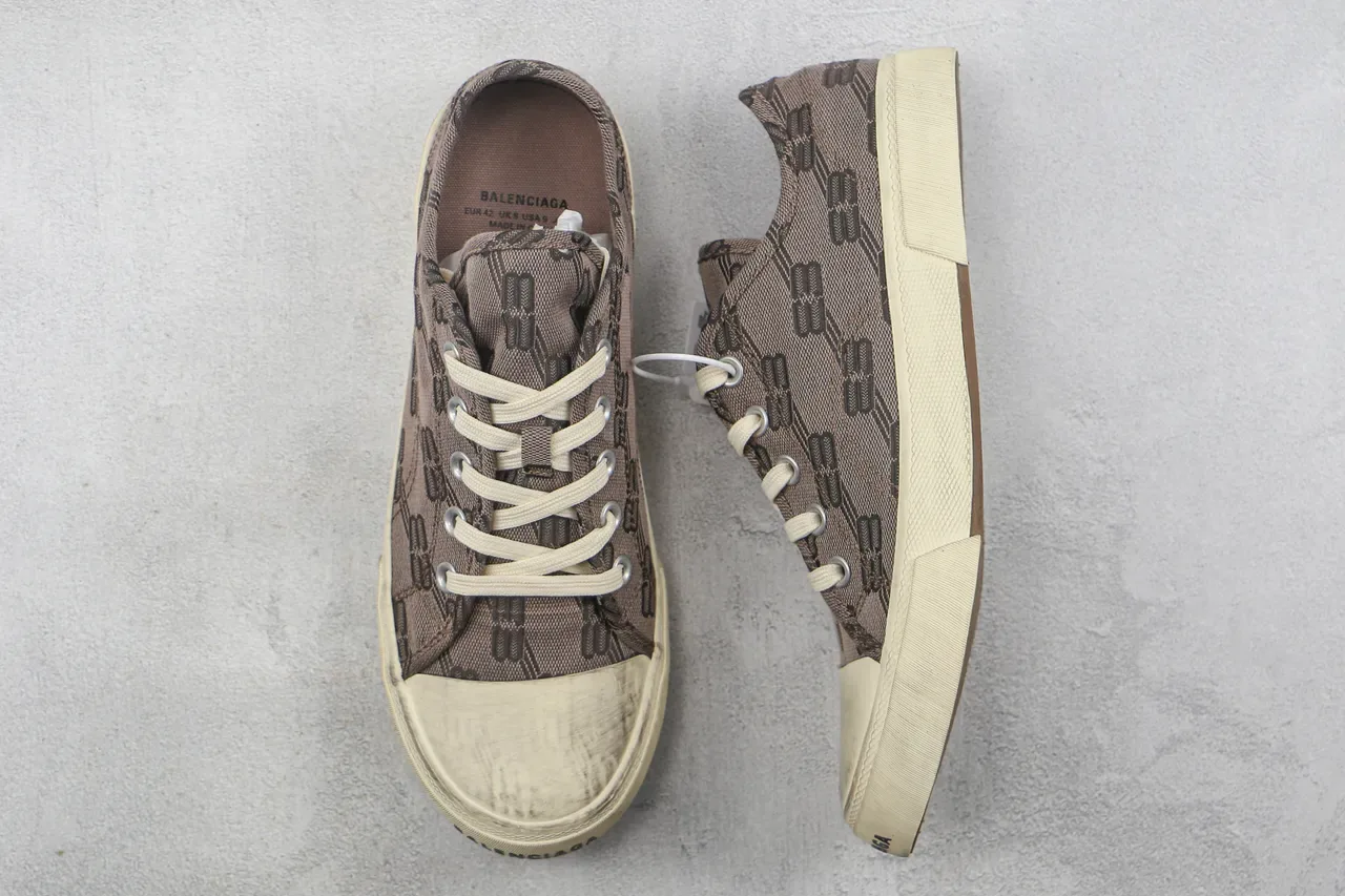 Brown Patterned Textile Low-Top Lace-Up Sneaker 3