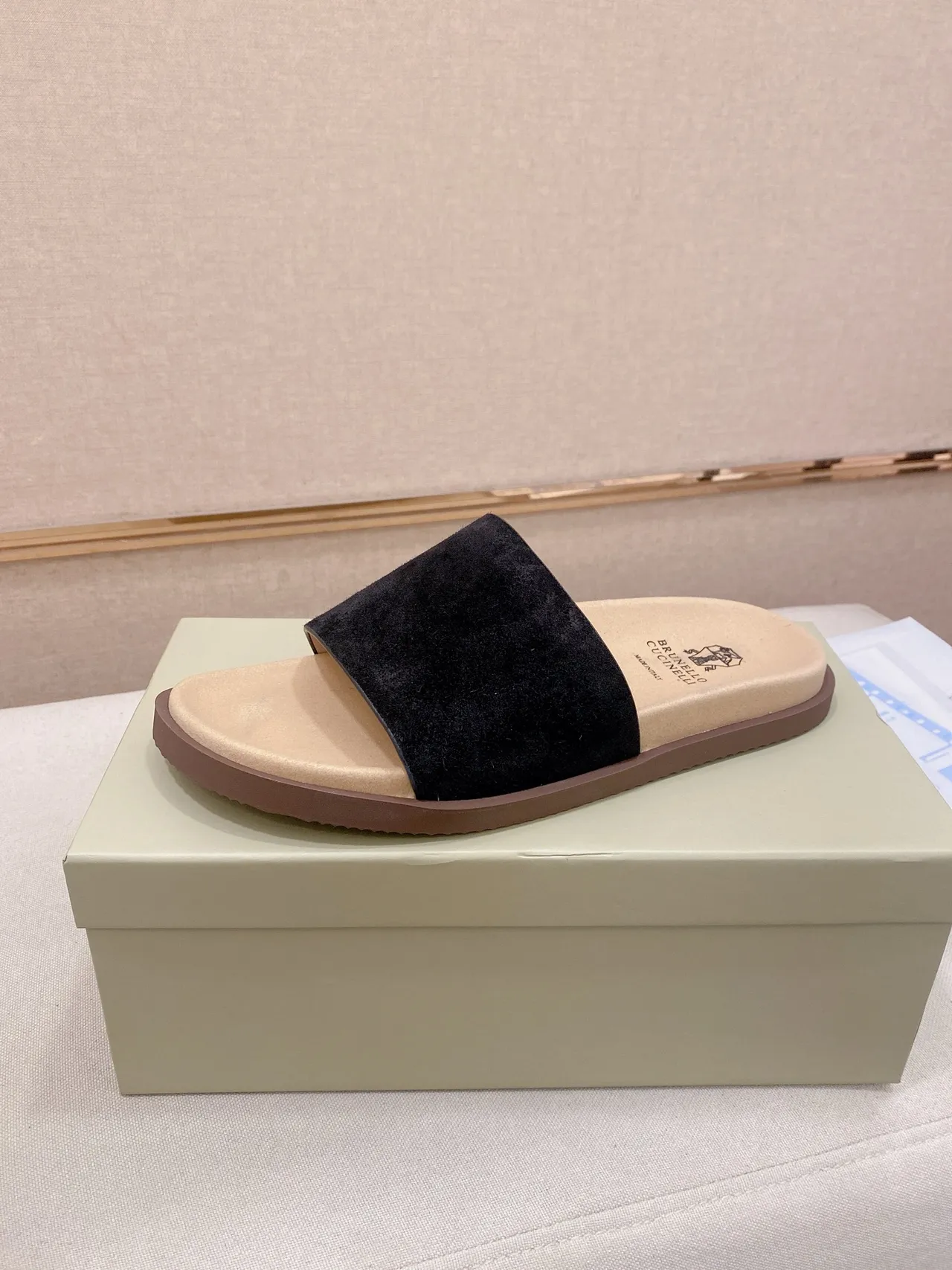 Brunello Cucinelli Black Beige Single-Strap Flat Sole Slippers 9