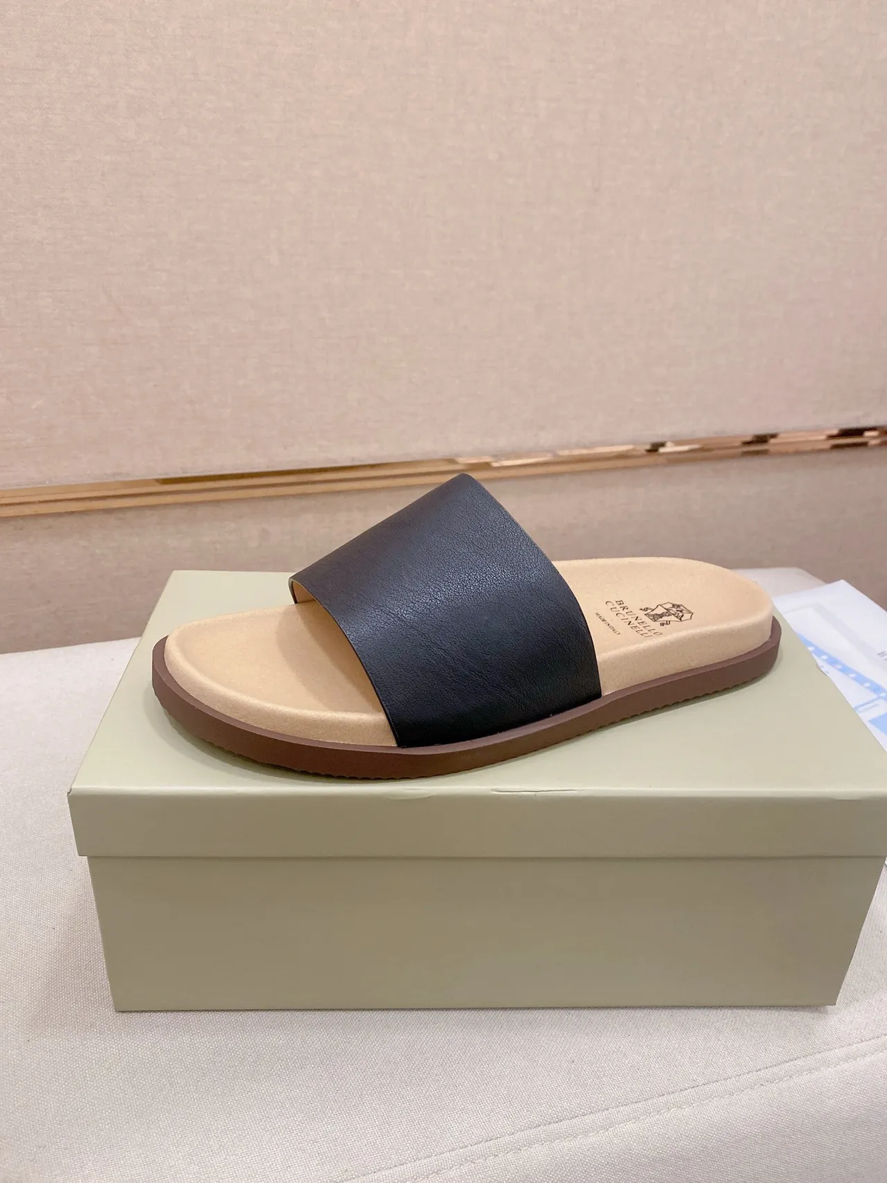 Brunello Cucinelli Black Beige Single-Strap Flat Sole Slippers 11