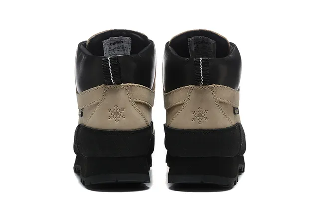 CRISPI 米色和黑色 GORE-TEX 技术徒步靴 8
