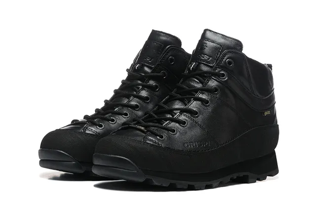 CRISPI 米色和黑色 GORE-TEX 技术徒步靴 13