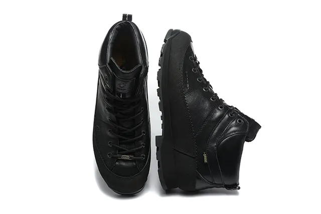 CRISPI 米色和黑色 GORE-TEX 技术徒步靴 16