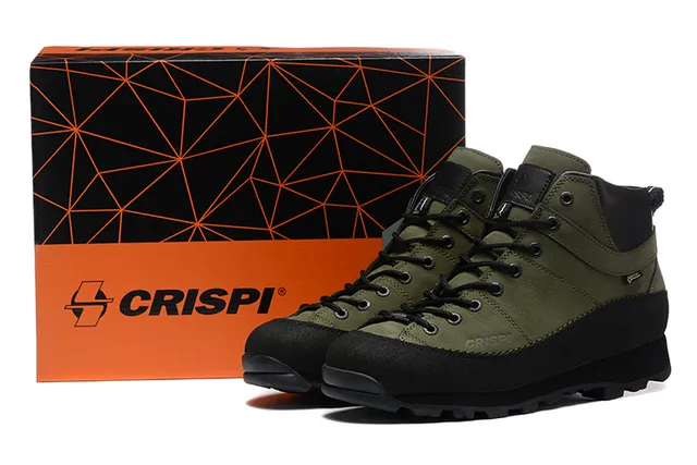 CRISPI 米色和黑色 GORE-TEX 技术徒步靴 19