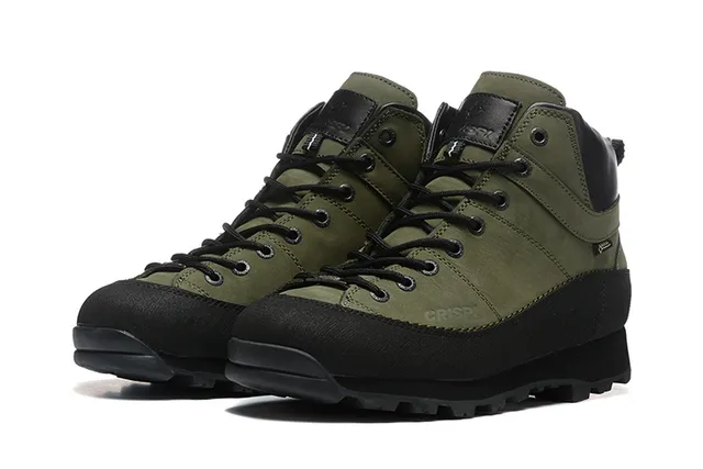 CRISPI 米色和黑色 GORE-TEX 技术徒步靴 22
