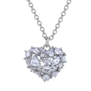 Collier avec pendentif en forme de cœur incrusté de cristaux