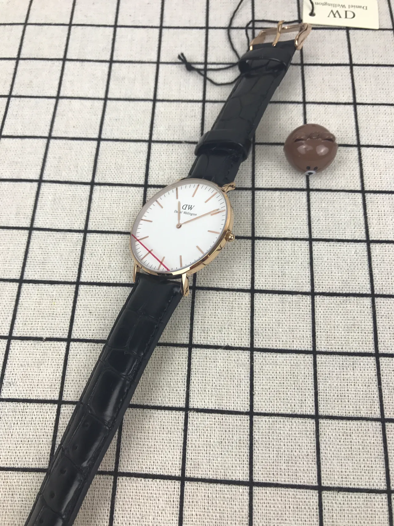 Daniel Wellington 黑金 极简表壳 石英腕表 3