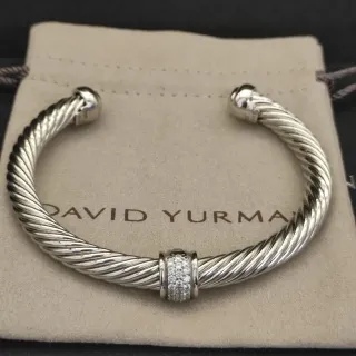 David Yurman Cable Classic Pavé Diamante Centro Pulsera de Puño