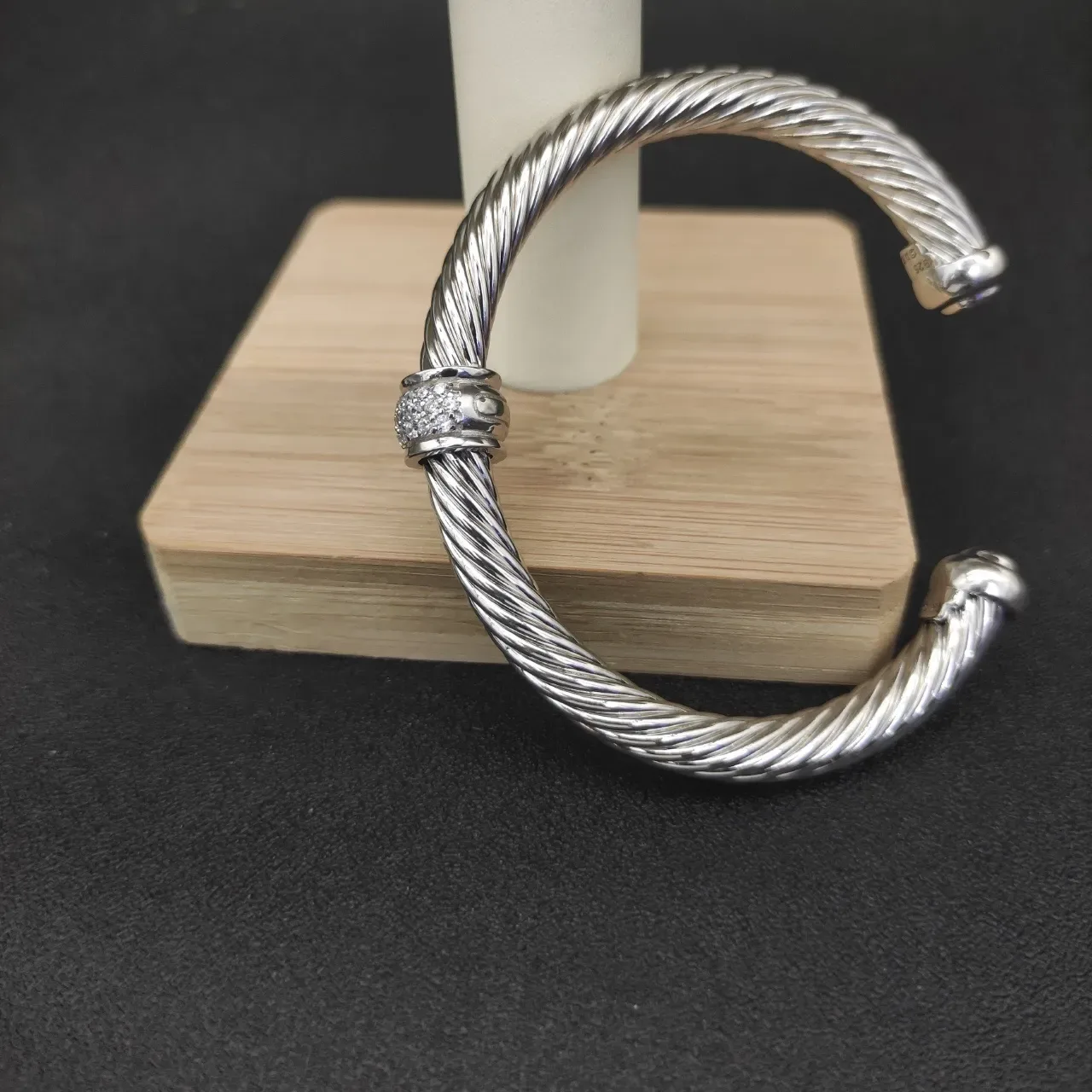 David Yurman Cable Classic Pavé Diamond Center Cuff Bracelet 5