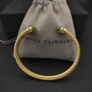 David Yurman Cable Classics بيريدوت وماس سوار مع قبعة النهاية