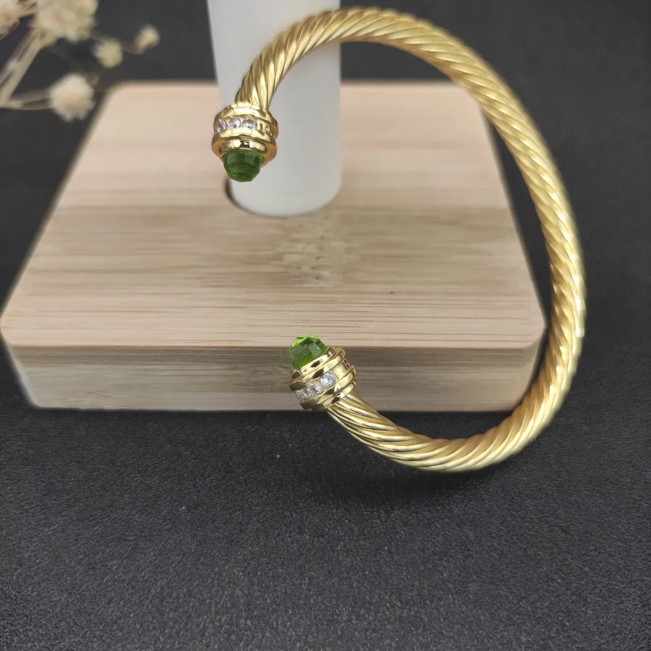 David Yurman Cable Classics Peridot and Diamond End Cap Bracelet 6