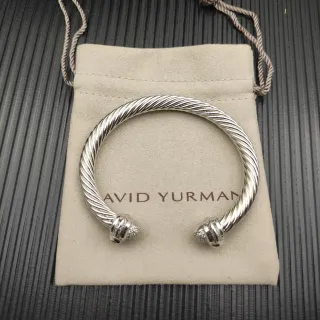 David Yurman Cable Classics فضي أبيض ملتوي Pavé الماس terminals سوار