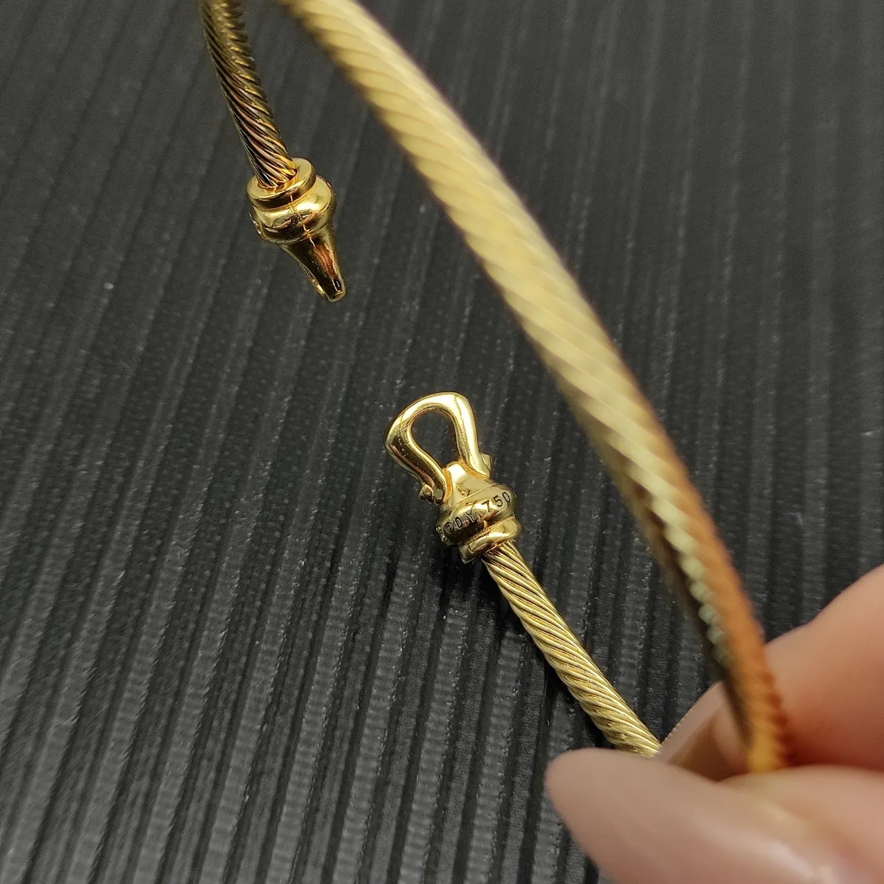David Yurman Cable Classics ملتوية ذهبي اللون Pavé الماس قفل سوار 5