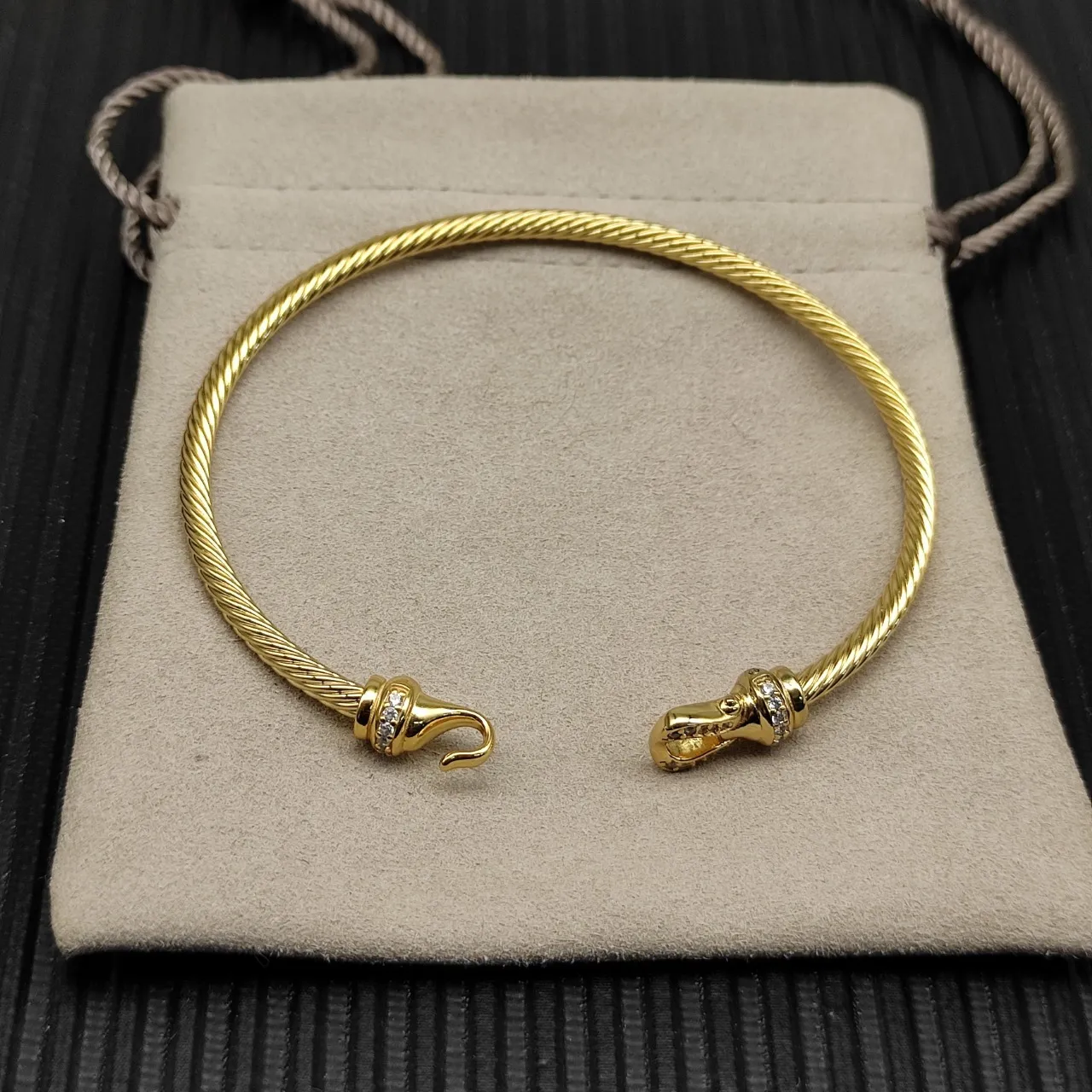 David Yurman Cable Classics ملتوية ذهبي اللون Pavé الماس قفل سوار 9