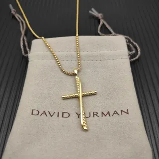 David Yurman Cable Collection টুইস্টেড রোপ ক্রস নেকলেস