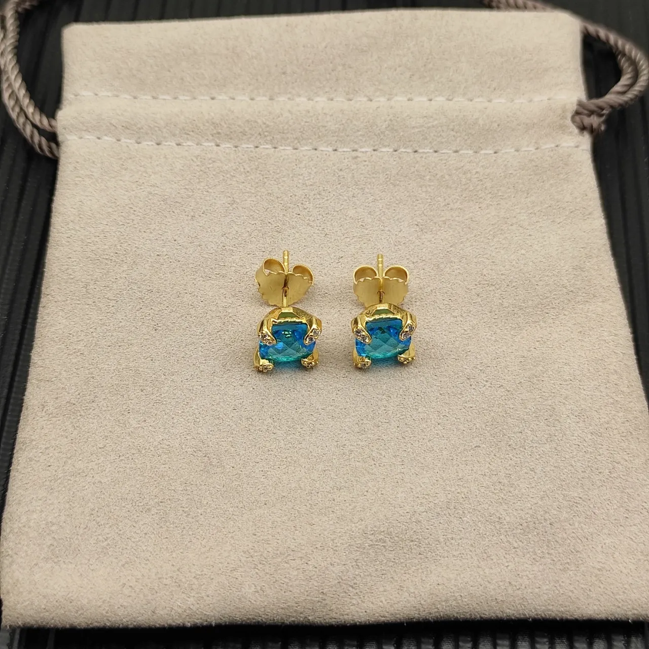 David Yurman Claw-Set Blue Gemstone Stud Earrings 9