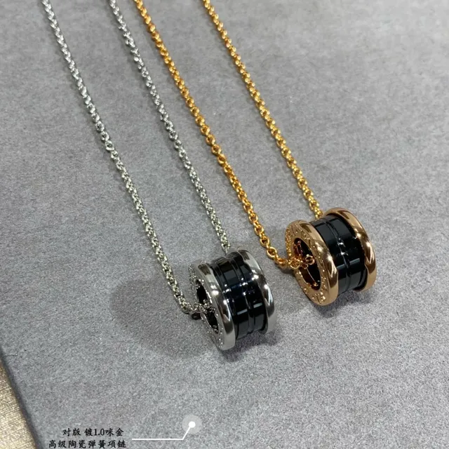 Dual-Tone Ceramic Cylinder Pendant Necklace 4