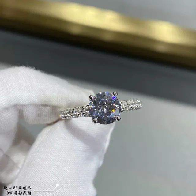 E BEE JEWELLERY Solitaire Pavé-Set Ring 8