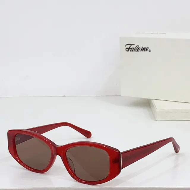 Fake me Lunettes de soleil noires brillantes angulaires œil de chat 7
