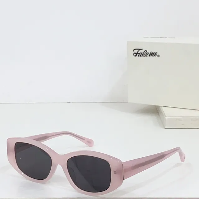 Fake me Lunettes de soleil noires brillantes angulaires œil de chat 8