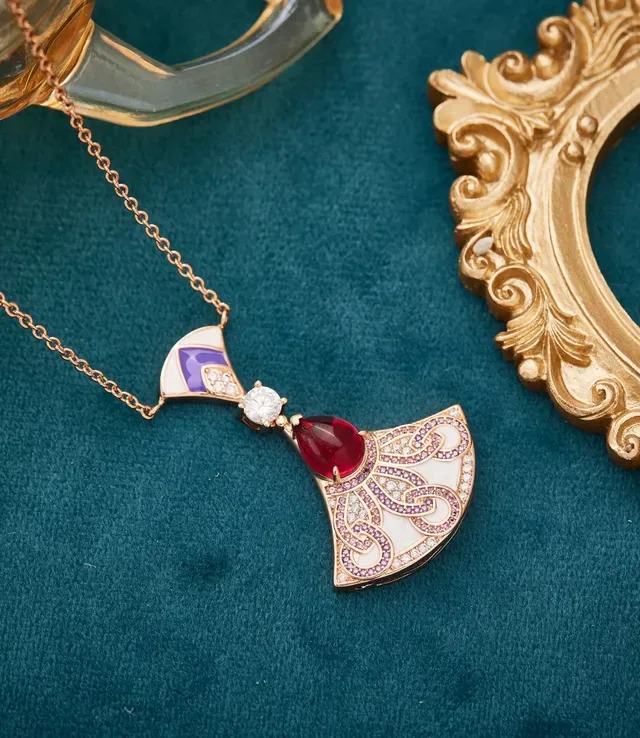 Fan-Shaped Enamel and Gemstone Pendant Necklace 8