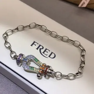 Fred Rainbow Pavé Shackle Clasp سوار سلاسل فضي