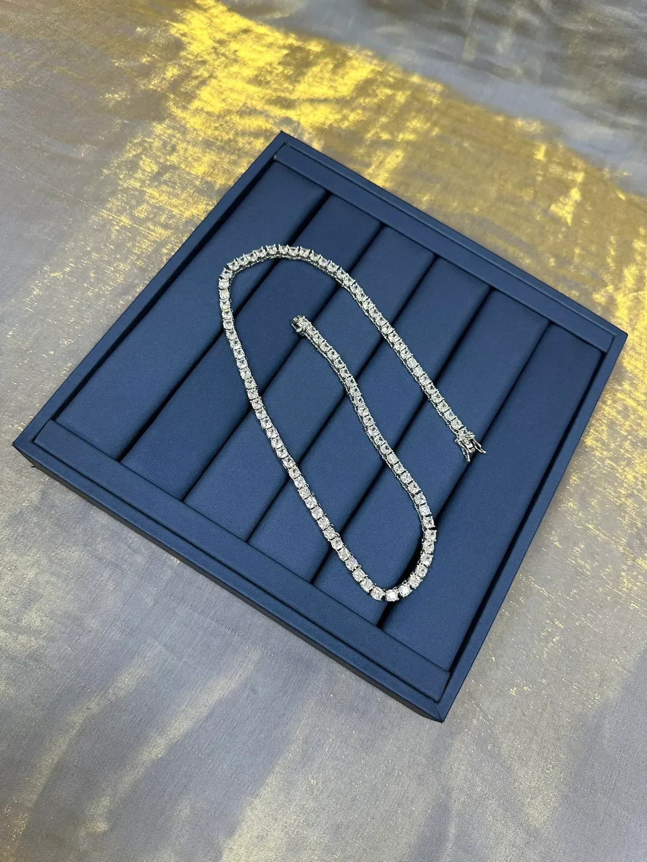 Collar Rígido de Piedras de Corte Cuadrado Totalmente Pavimentadas 7