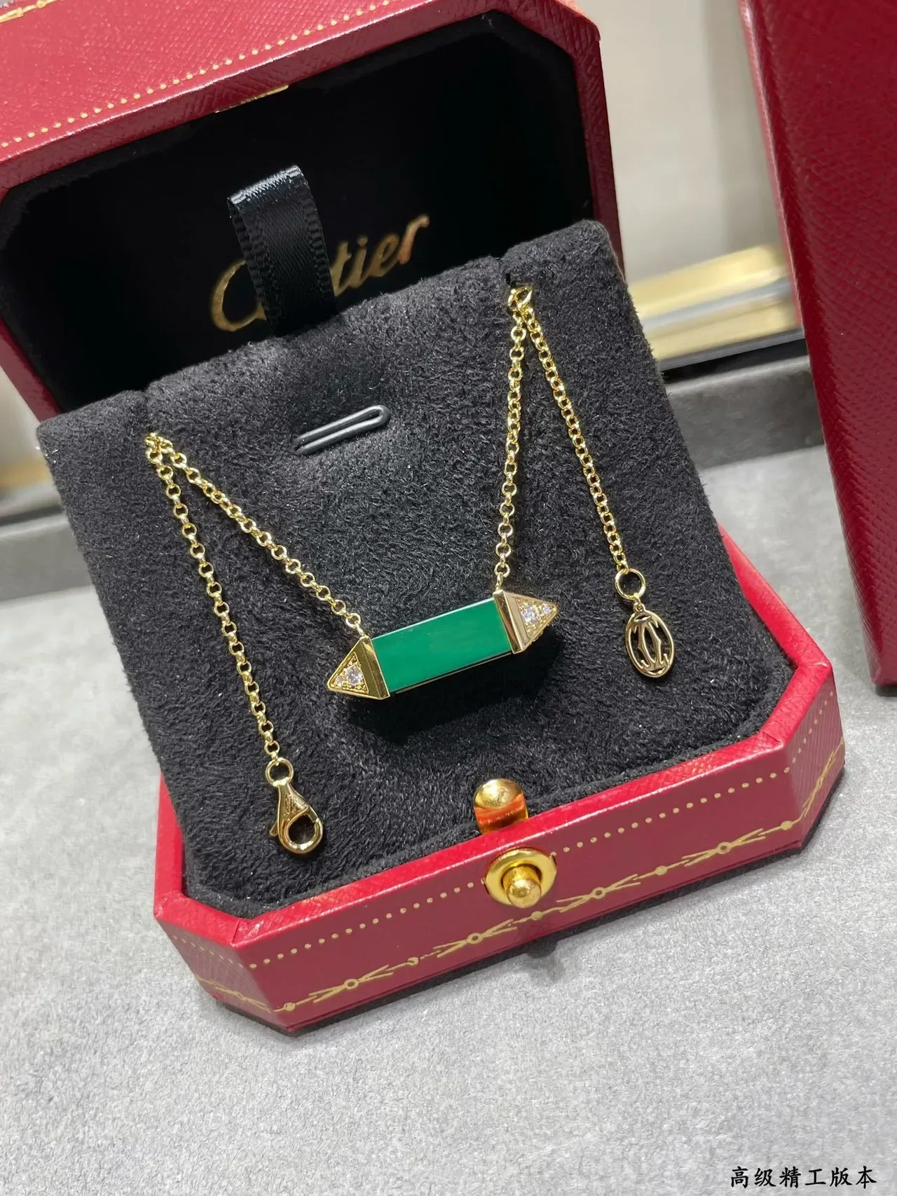 Geometric Cylindrical Green Stone Pendant Necklace 7