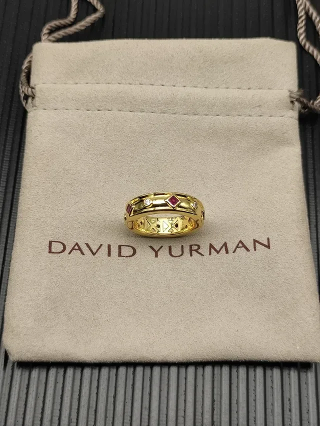 Gold Red Band Square Ruby Inlays Ring 6