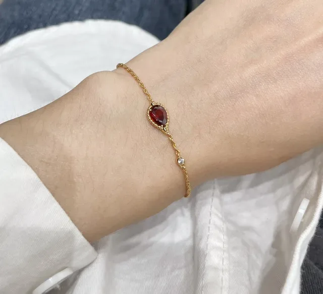 Bracelet chaîne corde dorée rougePavé charme de cœur 8