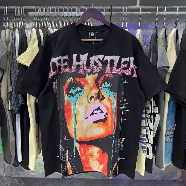 Camiseta oversized estampado gráfico con strass en la espalda 16