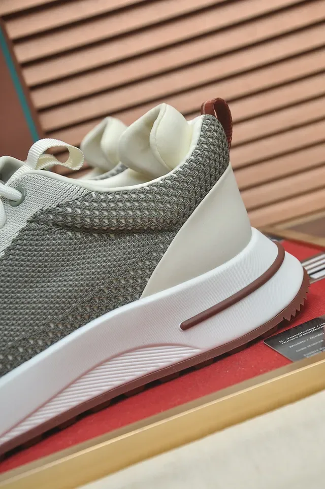 Sneakers lifestyle gris et crème en maille 2