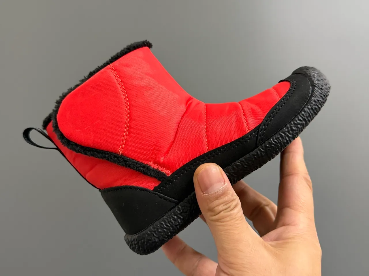KEEN Red Black Quilted Nylon Upper Fold-Down Shearling-Lined Cuff Snow Boots 20
