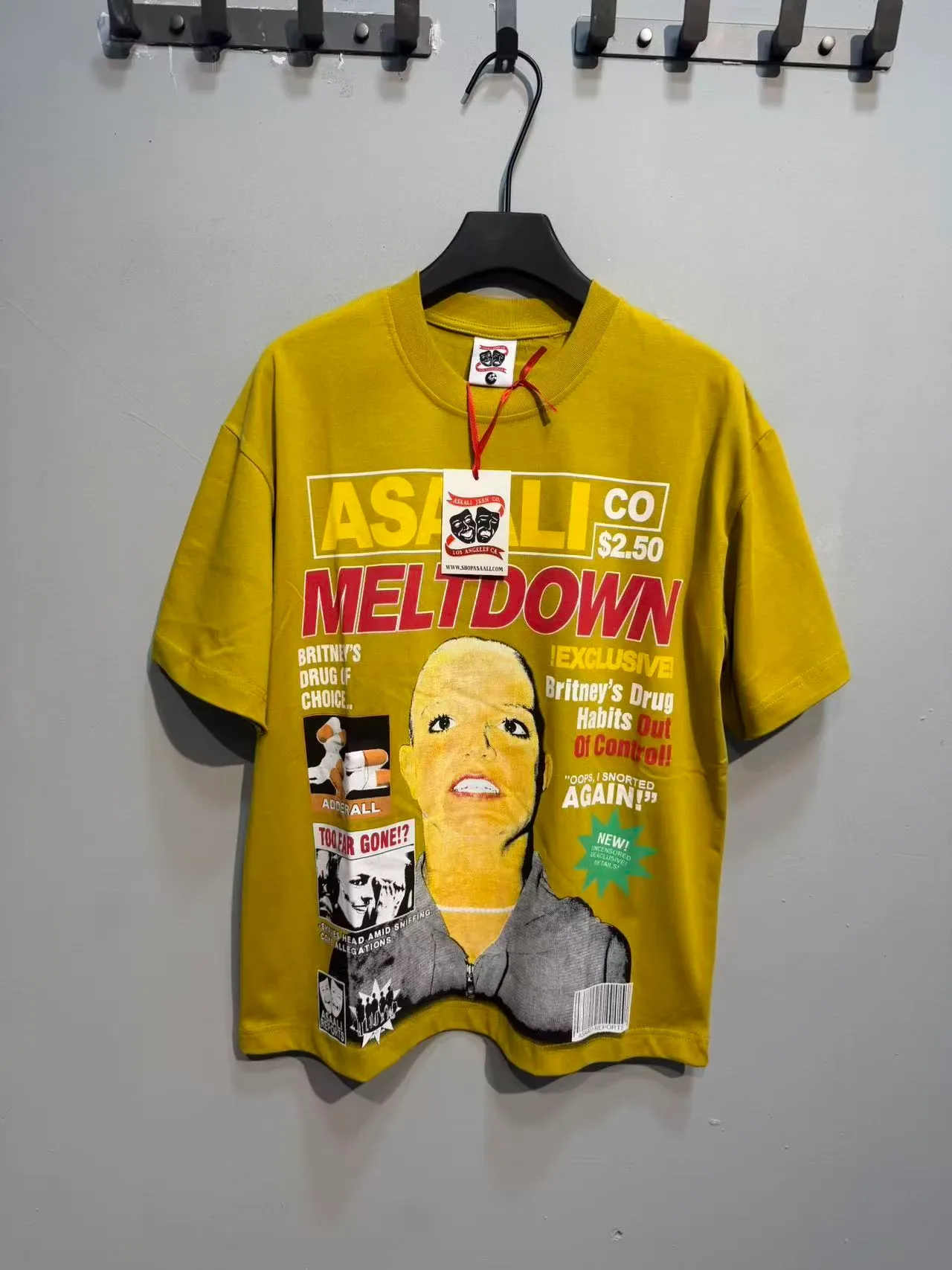Oversized Tabloid Graphic Print T-Shirt 13