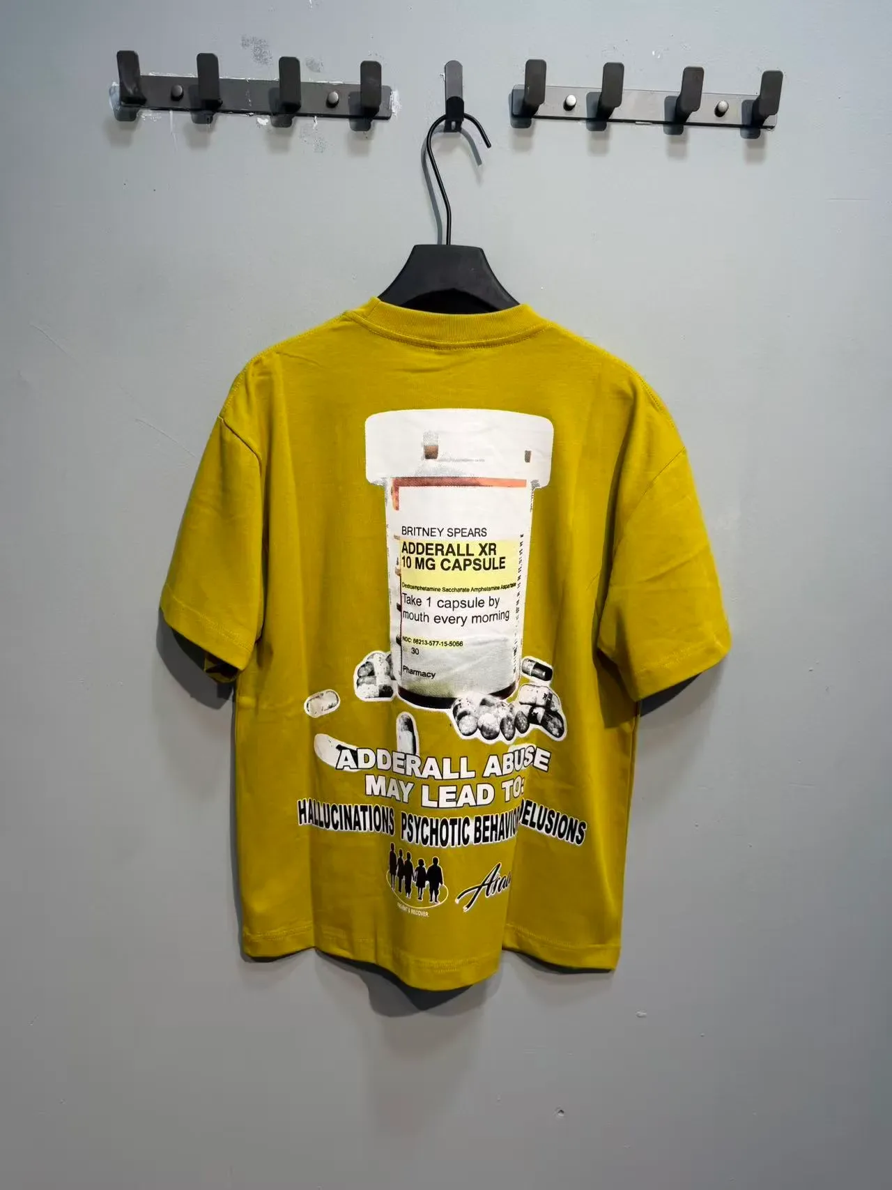 Oversized Tabloid Graphic Print T-Shirt 14