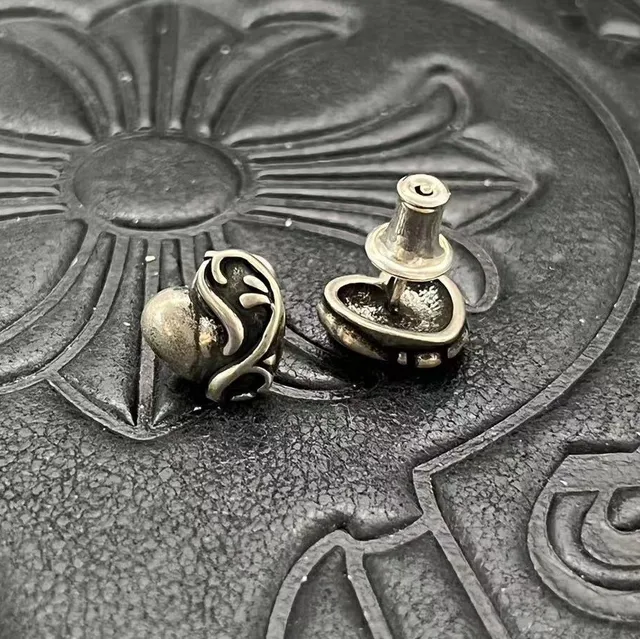 Oxidized Silver Heart and Scroll Stud Earrings 8