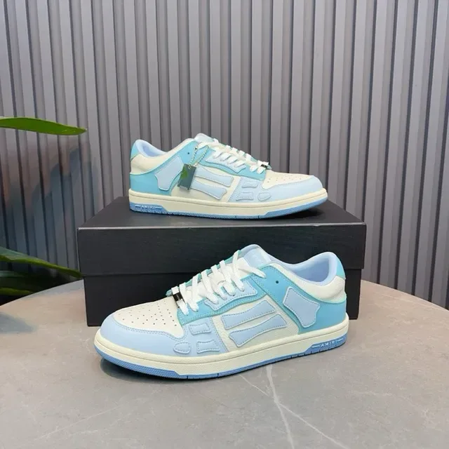 Sneakers Lifestyle en Bleu Pastel et Crème avec Overlay Géométrique 6